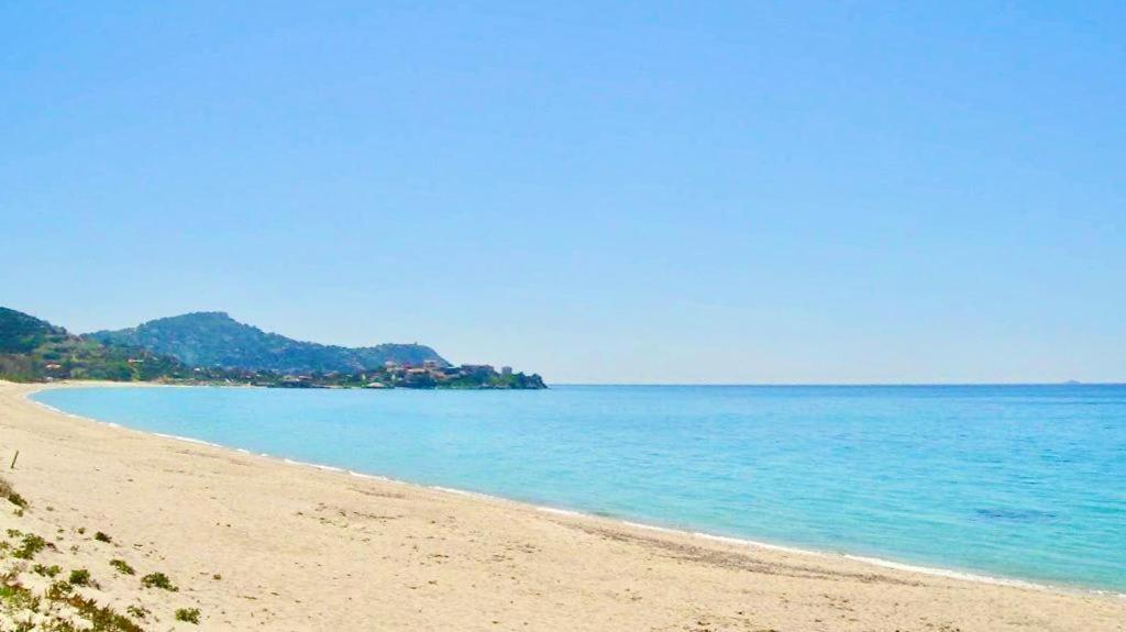 Beachfront House Geremeas Sardegna Apartment Exterior photo